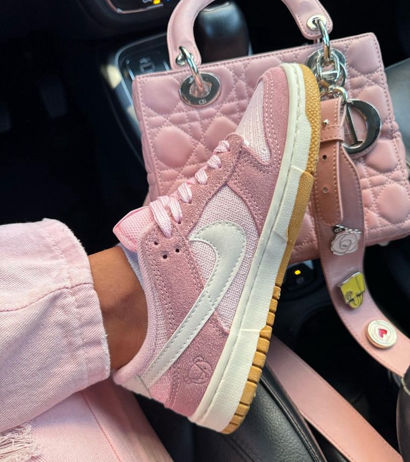 ZAPATILLA NIKE ROSA BEAR GAMUZA