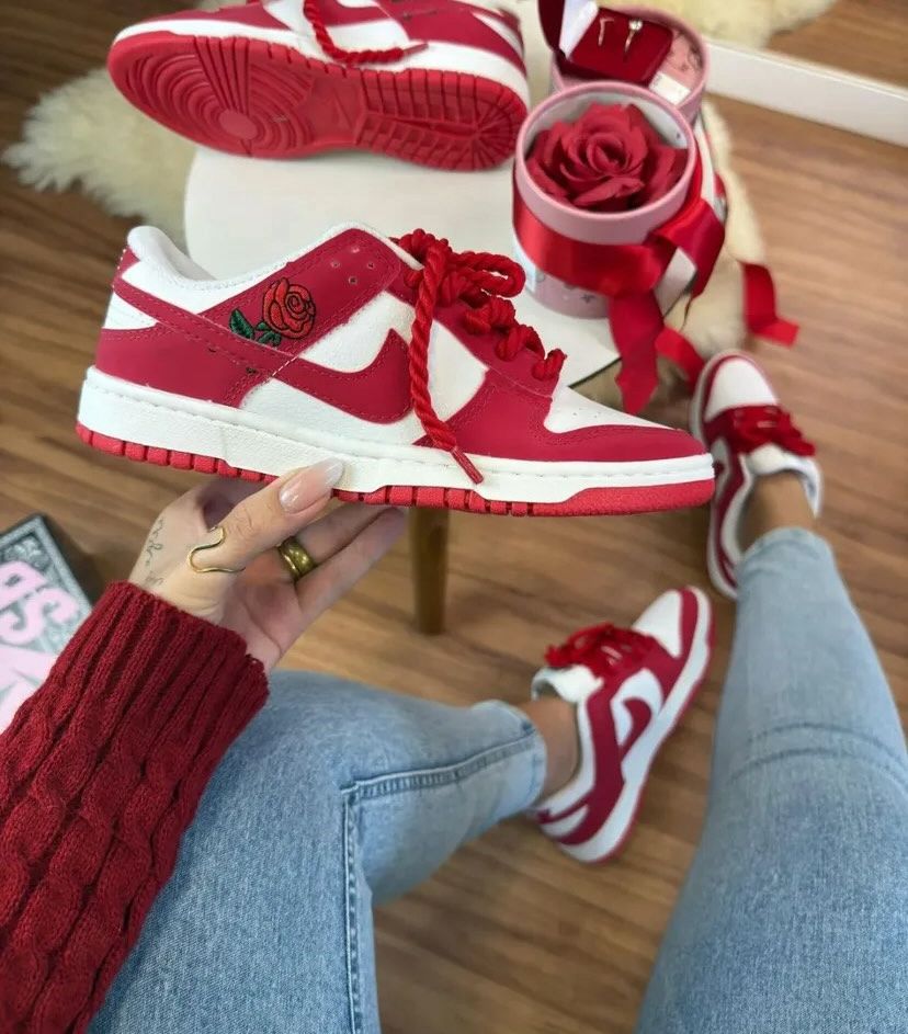 ZAPATILLAS NIKE ROJA