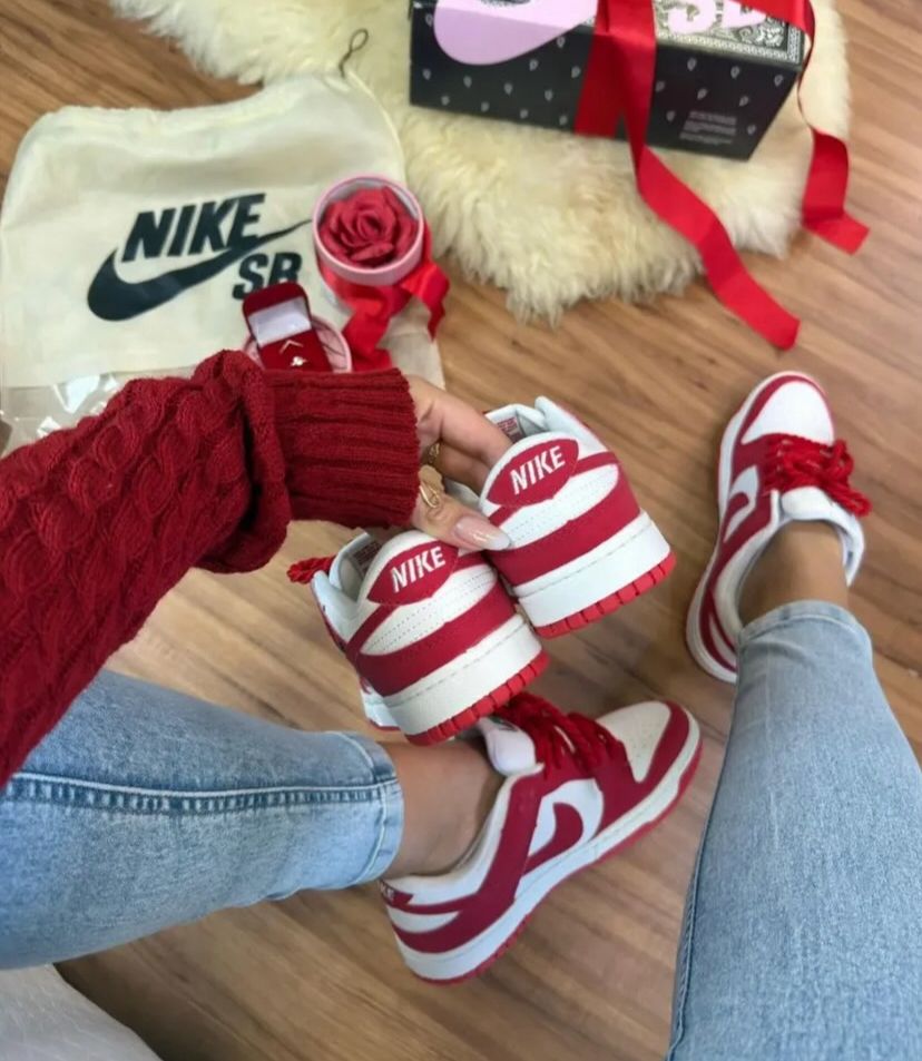 ZAPATILLAS NIKE ROJA