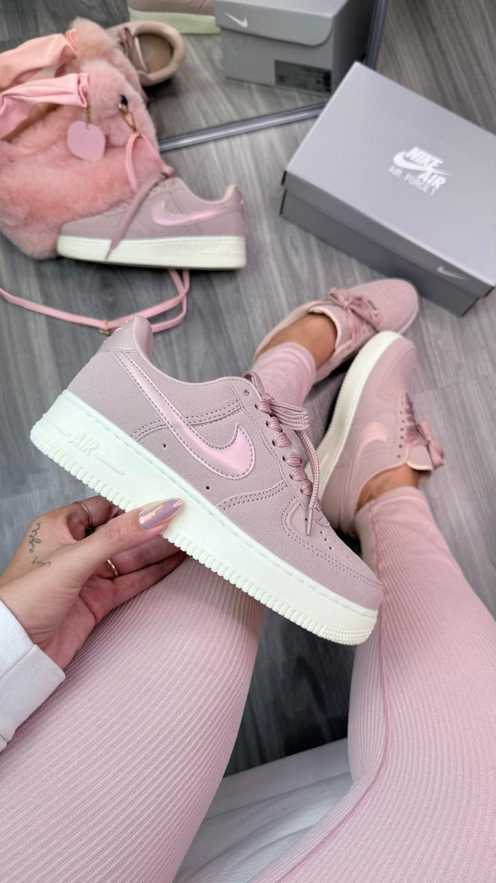 ZAPATILLA NIKE AIR FORCE ROSADO