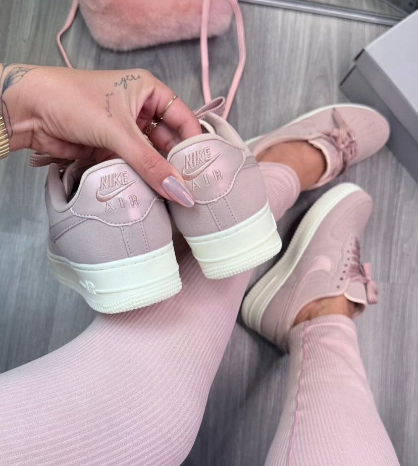 ZAPATILLA NIKE AIR FORCE ROSADO