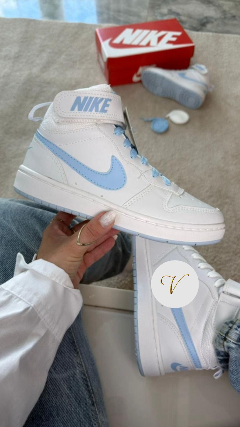 ZAPATILLA NIKE BOTA CELESTE