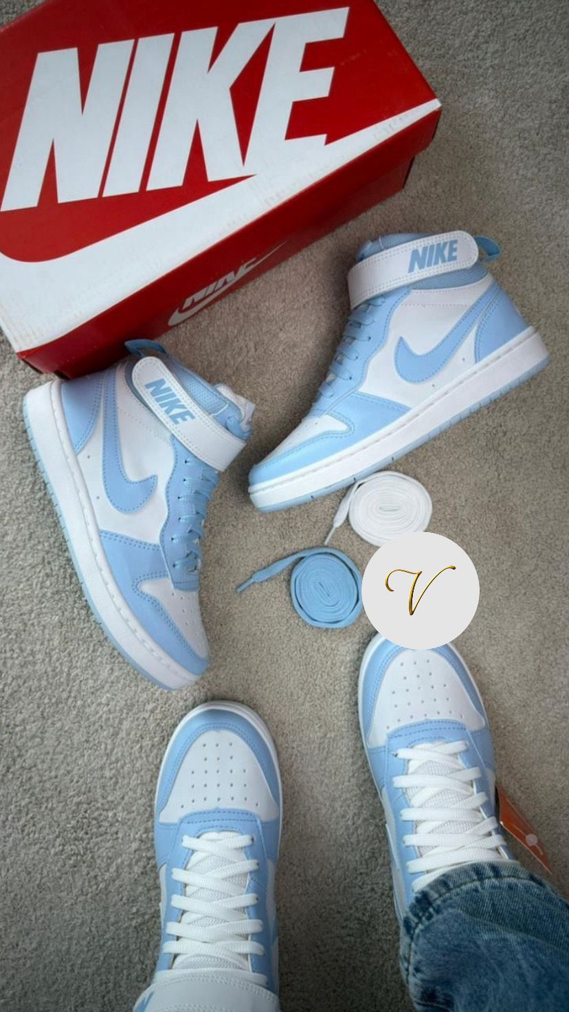 ZAPATILLA NIKE BOTA CELESTE